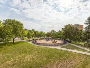 Prodej bytu 4+kk, Praha - Troja, Hnězdenská, 88 m2