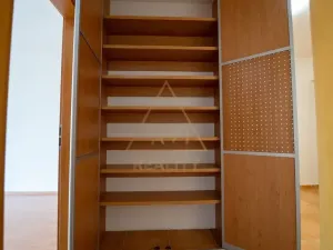 Prodej bytu 2+kk, Praha - Čakovice, Rýnská, 60 m2
