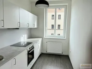 Prodej atypického bytu, Meziměstí, Školní, 112 m2