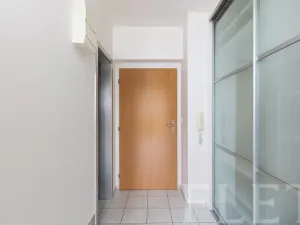 Pronájem bytu 1+kk, Praha - Horní Měcholupy, Boloňská, 36 m2