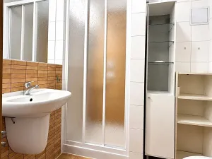 Pronájem bytu 1+kk, Praha - Strašnice, Flájská, 31 m2