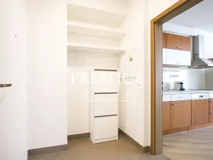 Pronájem bytu 2+kk, Praha - Košíře, Vrchlického, 52 m2
