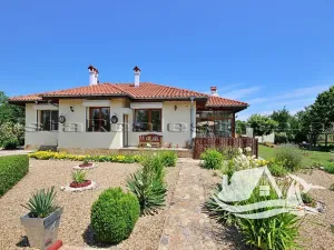 Prodej rodinného domu, Bezvoditsa, Bulharsko, 160 m2