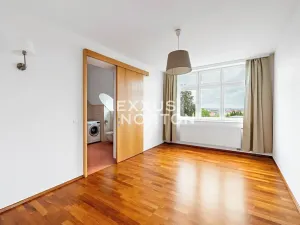 Pronájem bytu 3+1, Praha - Střešovice, Malá, 109 m2