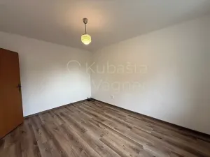 Pronájem bytu 2+1, Chrudim, Dr. Václava Peška, 56 m2
