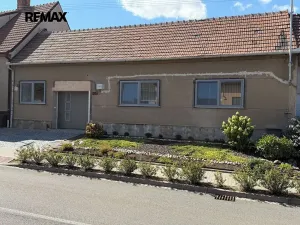 Pronájem rodinného domu, Hovorany, 100 m2