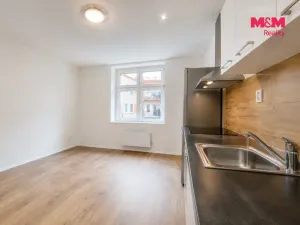 Prodej bytu 2+kk, Plzeň - Doubravka, Masarykova, 45 m2
