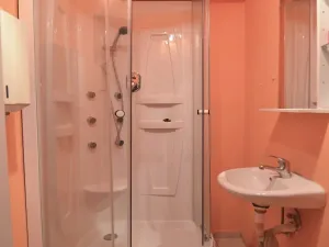 Pronájem kanceláře, Praha - Vysočany, Pod pekárnami, 61 m2