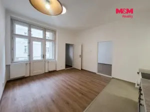 Pronájem bytu 2+kk, Praha - Vršovice, Bulharská, 48 m2