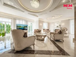 Prodej obchodního prostoru, Šestajovice, U Váhy, 356 m2