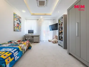 Prodej obchodního prostoru, Šestajovice, U Váhy, 356 m2