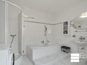 Prodej rodinného domu, Tišice, Okružní, 438 m2