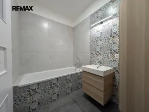 Pronájem bytu 2+1, Praha - Vršovice, Na louži, 65 m2