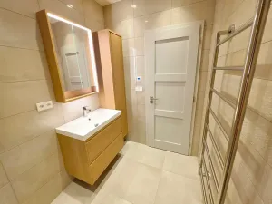 Pronájem bytu 3+kk, Praha - Bubeneč, Na hutích, 83 m2