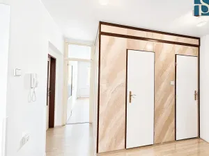 Prodej bytu 3+1, Praha - Točná, K Závorám, 75 m2