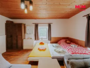 Prodej chalupy, Kadov - Lnářský Málkov, 250 m2