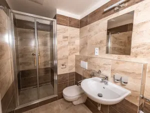 Pronájem bytu 1+kk, Praha - Hlubočepy, Fabiánové, 29 m2