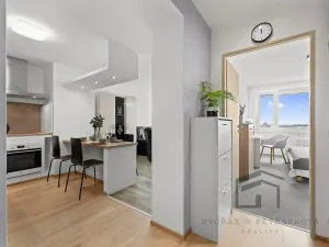 Prodej bytu 1+1, Praha - Háje, Bajkonurská, 52 m2