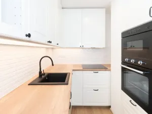 Pronájem bytu 1+1, Praha - Bohnice, Eledrova, 38 m2