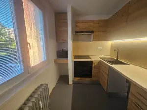 Pronájem bytu 2+1, Praha - Záběhlice, Přesličková, 59 m2