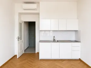 Pronájem bytu 1+kk, Praha - Vršovice, 26 m2