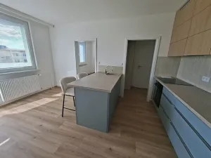 Pronájem bytu 2+kk, Uherské Hradiště, Štěpnická, 33 m2