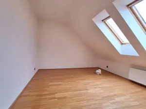 Pronájem bytu 2+kk, Praha - Žižkov, Roháčova, 60 m2