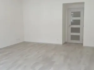 Pronájem bytu 2+kk, Praha - Smíchov, Nádražní, 64 m2