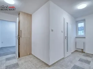 Pronájem bytu 2+1, Hranice, Cementářské sídliště, 56 m2