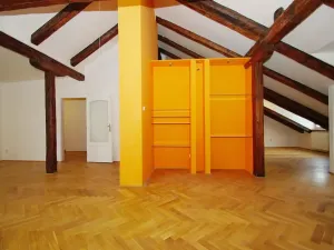 Pronájem atypického bytu, Praha - Smíchov, Viktora Huga, 164 m2