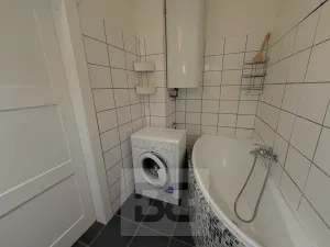 Pronájem bytu 2+kk, Praha - Žižkov, Radhošťská, 47 m2