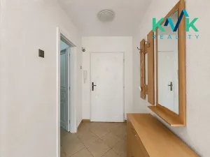 Pronájem bytu 2+1, Karlovy Vary, Zeyerova, 74 m2