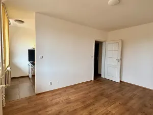 Pronájem bytu 1+kk, Slaný, Všehlušická, 27 m2