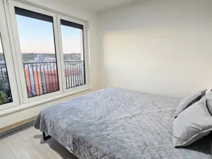 Pronájem bytu 2+kk, Praha - Hloubětín, Poděbradská, 67 m2