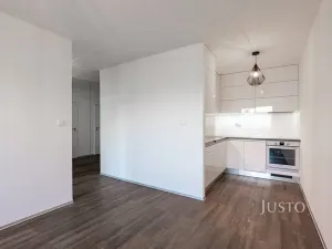 Pronájem bytu 2+kk, Praha - Kobylisy, Pohnertova, 43 m2
