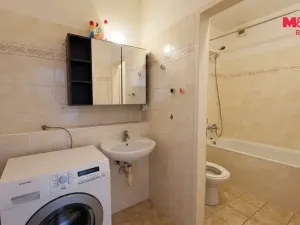 Pronájem bytu 2+kk, Praha - Hostivař, Přeštická, 52 m2