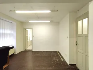 Pronájem kanceláře, Praha - Nusle, Jaromírova, 54 m2