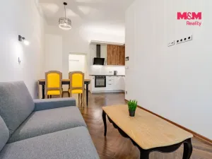 Prodej bytu 2+kk, Horní Planá, Náměstí, 50 m2