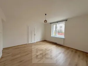 Pronájem rodinného domu, Praha - Kobylisy, Líbeznická, 170 m2