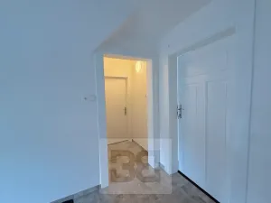 Pronájem rodinného domu, Praha - Kobylisy, Líbeznická, 170 m2