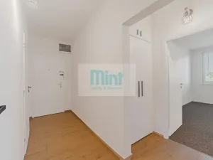 Prodej bytu 3+1, Ostrava, Podroužkova, 73 m2