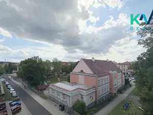 Pronájem bytu 2+1, Ostrov, Štúrova, 58 m2