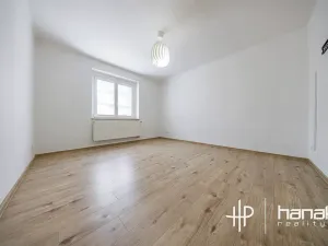 Pronájem bytu 2+1, Olomouc, Thomayerova, 58 m2