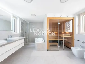 Prodej bytu 6+kk a větší, Praha - Malá Strana, Mostecká, 410 m2