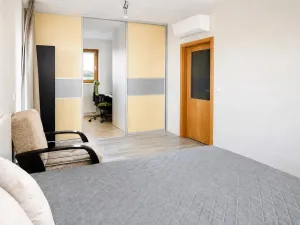 Prodej bytu 4+kk, Praha - Uhříněves, Nové náměstí, 156 m2