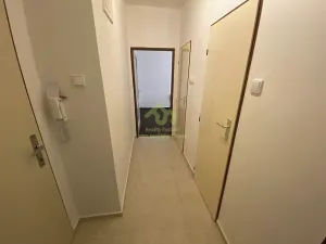 Pronájem bytu 2+1, Holoubkov, 60 m2