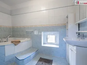 Pronájem výrobních prostor, Doksy, Václ. Plecitého, 4300 m2