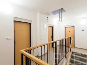 Prodej bytu 2+kk, Praha - Letňany, Kuželova, 37 m2