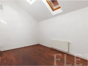 Prodej rodinného domu, Chýnice, Nám. Na Louži, 78 m2