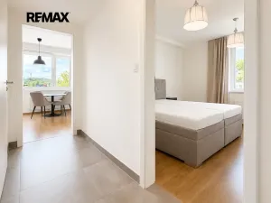 Pronájem bytu 2+kk, Praha - Hloubětín, Kbelská, 54 m2